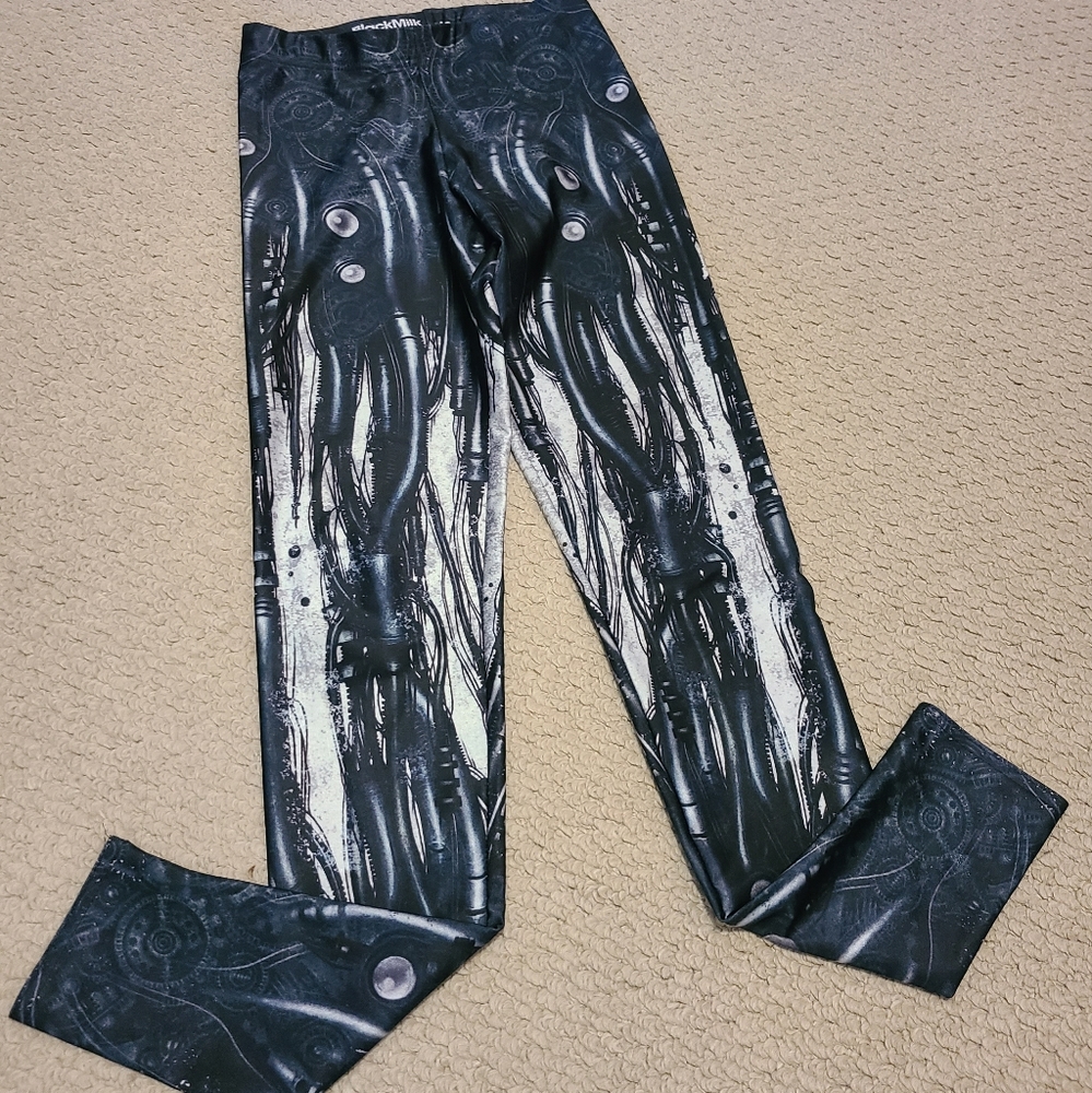 Blackmilk mechanical leggings